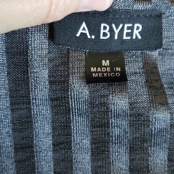 A Byer Gray Top Size Medium - Picture 10 of 12
